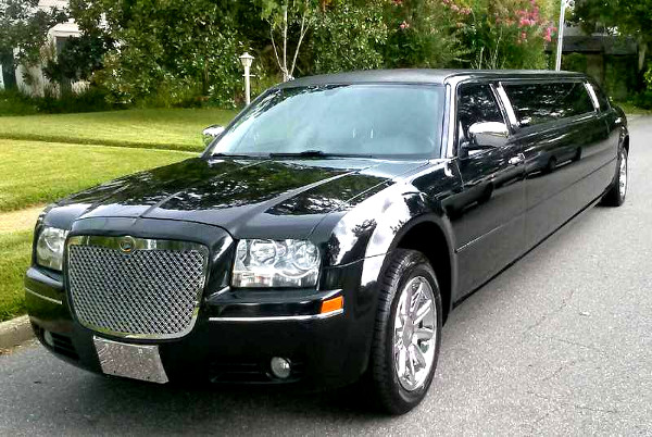 Chrysler 300 Limo Tampa